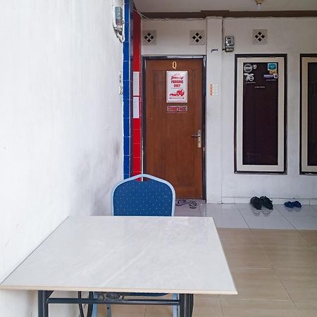 Отель Malibu Syariah Bogor Redpartner Экстерьер фото