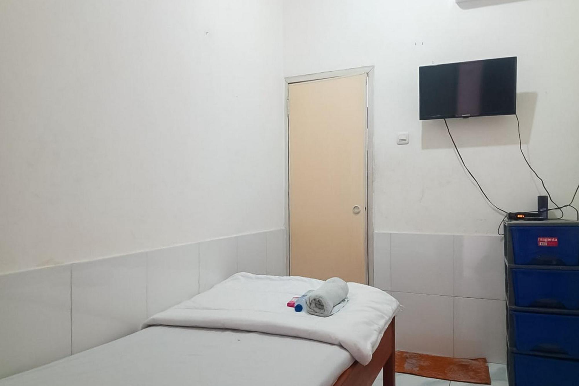 Отель Malibu Syariah Bogor Redpartner Экстерьер фото